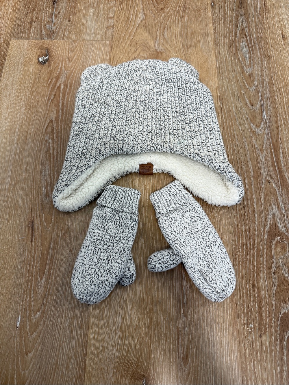 Baby Child Toddler Roots Winter Hat and Mittens, Sherpa Lined Size 12-24mos